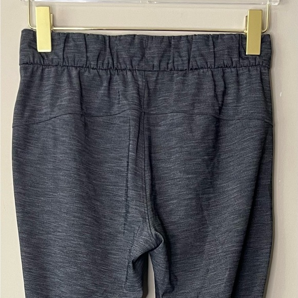 Lululemon Luxtreme * On The Fly Pants Size 4 Heathered Black - Picture 4 of 7